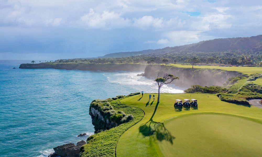 ocean-front-golf-5_d169f13de117664acdaa1543841b7c16